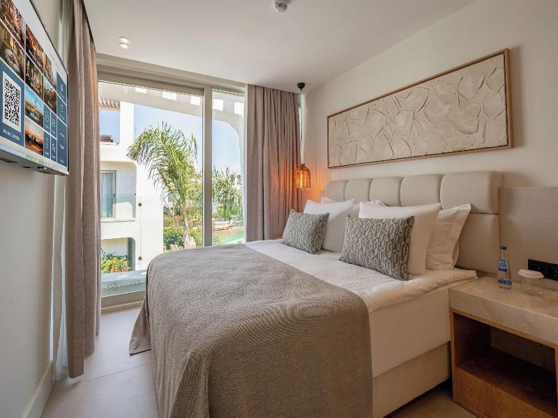 Club Arona Luxury Villas Belek image