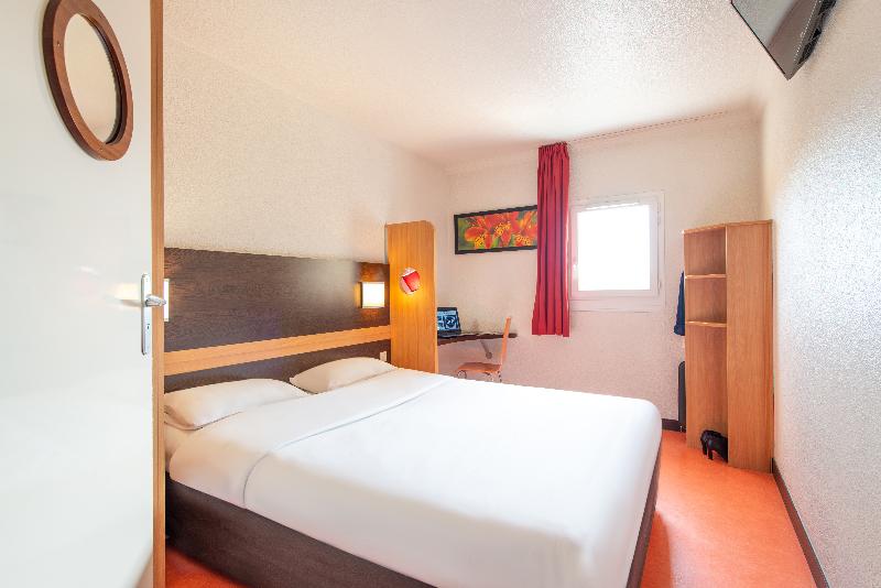 B&B HOTEL Cholet Nord image