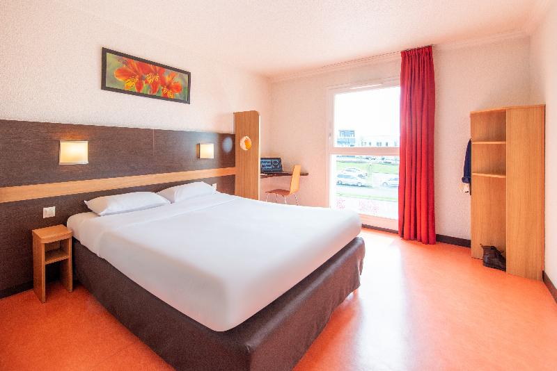 B&B HOTEL Cholet Nord image