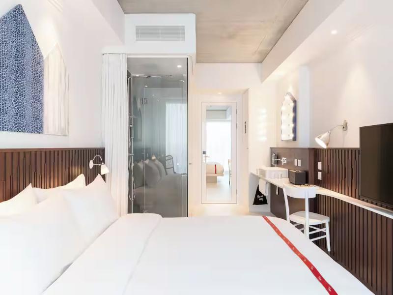 Ruby Zoe Hotel London by IHG image