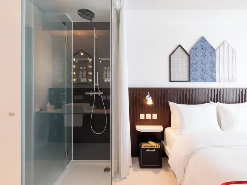 Ruby Zoe Hotel London by IHG image