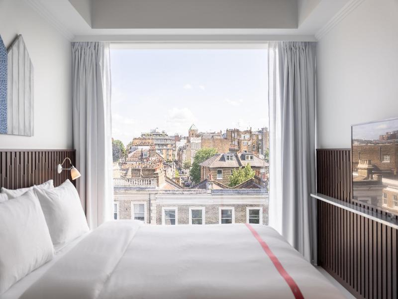 Ruby Zoe Hotel London by IHG image