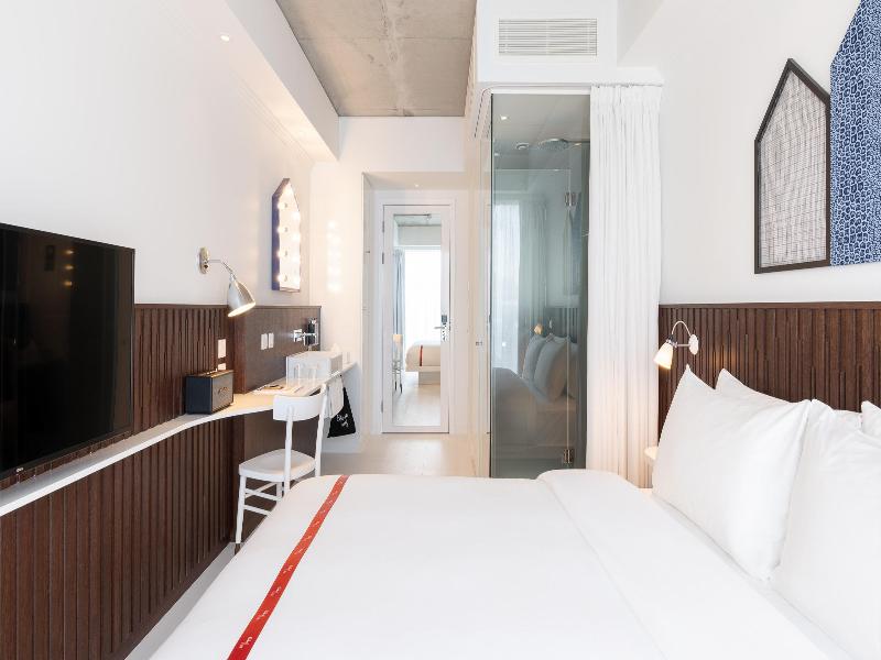 Ruby Zoe Hotel London by IHG image
