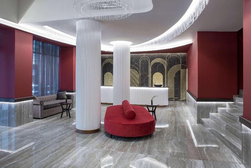 Zeus Essence Athens Central