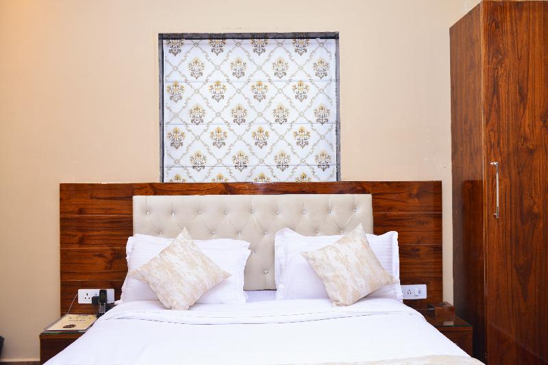Hotel Signature Villa , Sonipat image