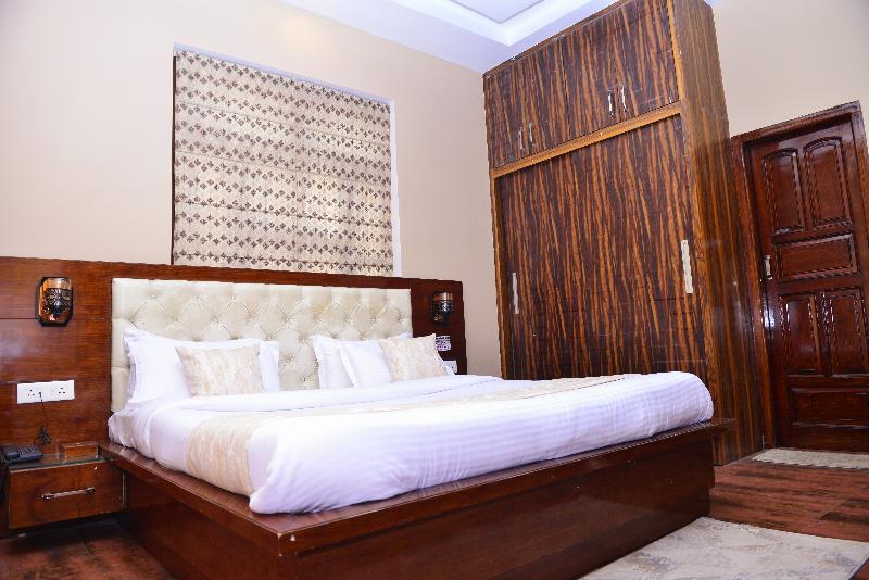 Hotel Signature Villa , Sonipat image
