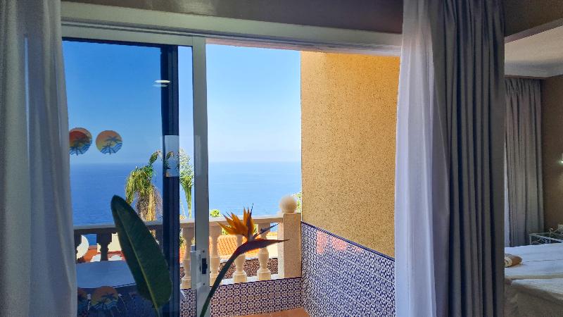 Coral la Quinta Park Suites image