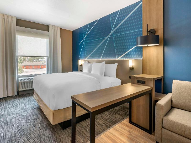 Comfort InnSuites New Port Richey DowntownDistrict image