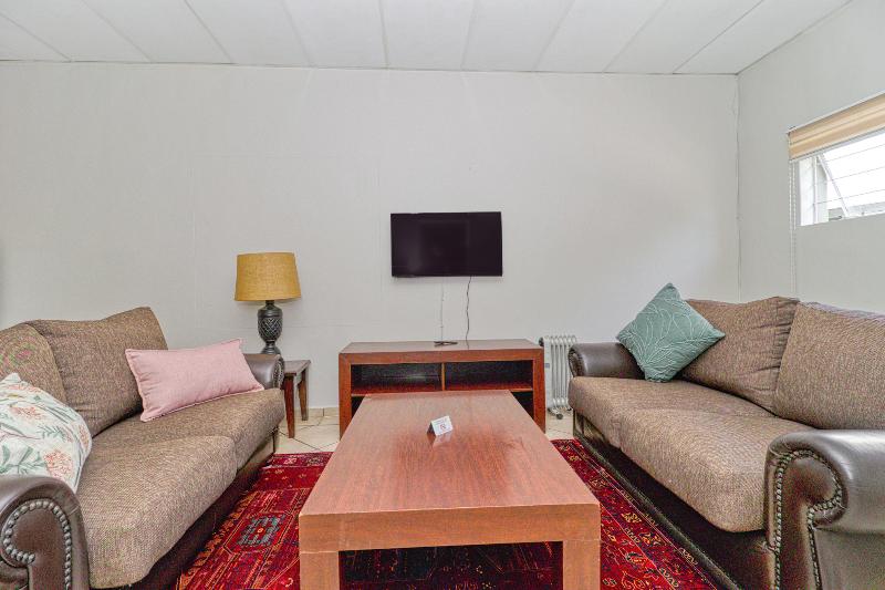 Bm Gardens Apartment Hotel image