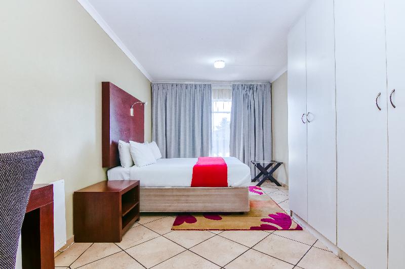 Bm Gardens Apartment Hotel image