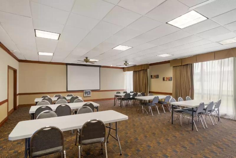 Quality Inn Alice image