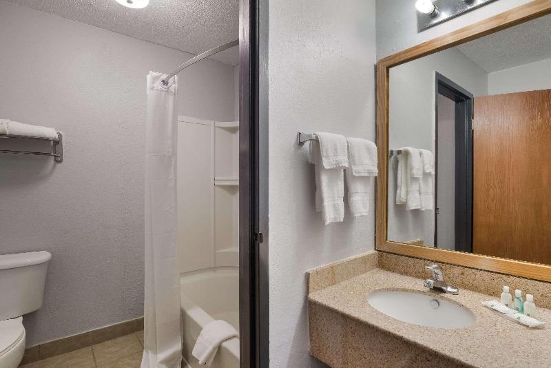 Quality Inn Alice image