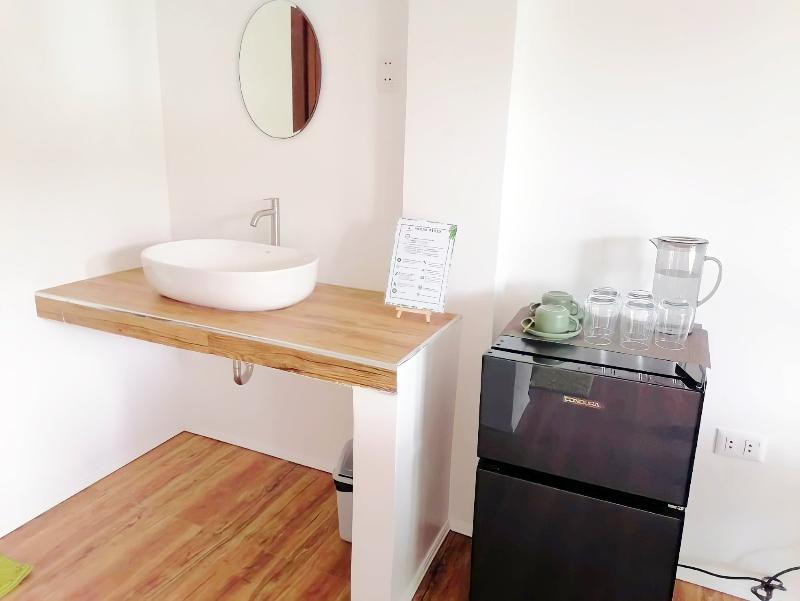 Royal Suites Port Barton image