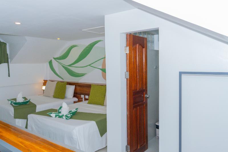 Royal Suites Port Barton image