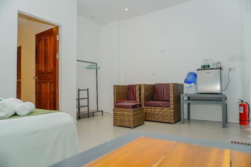 Royal Suites Port Barton image
