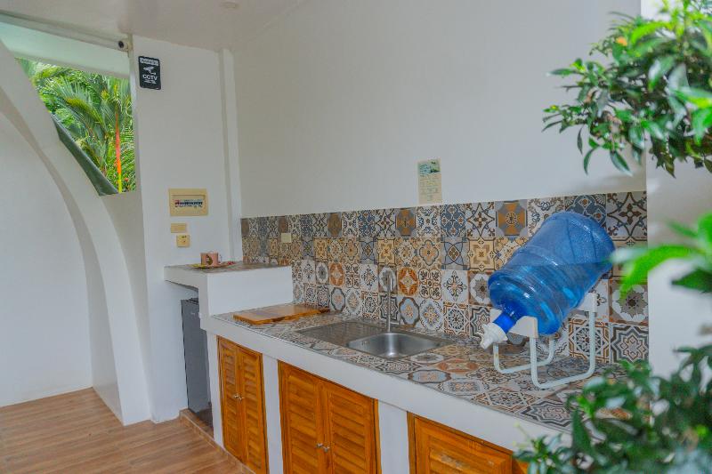Royal Suites Port Barton image