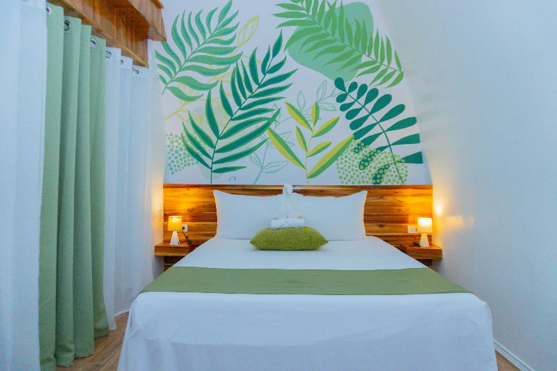 Royal Suites Port Barton image