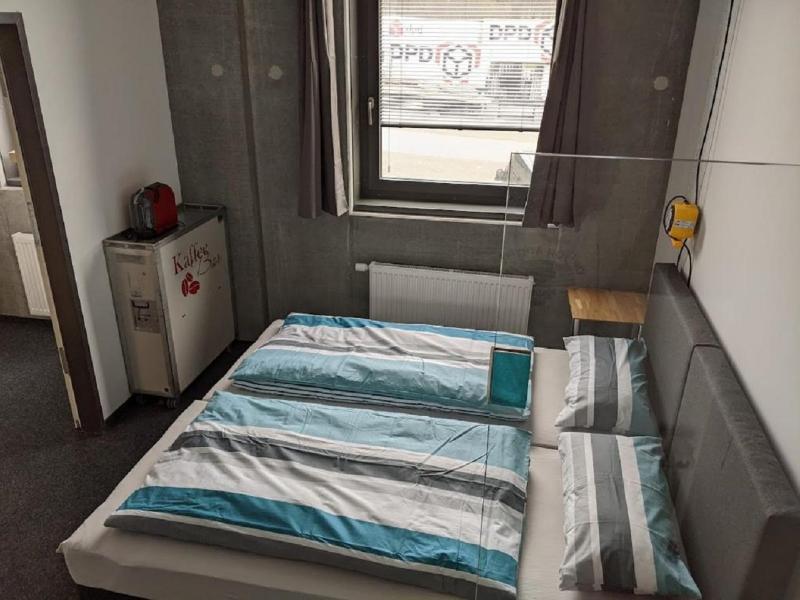 BUSINESS-MOTEL mit XL-PARKING image