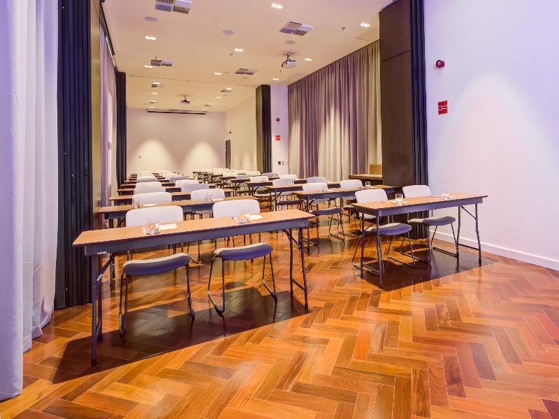 Qoya Hotel Sao Paulo Curio Collection By Hilton image