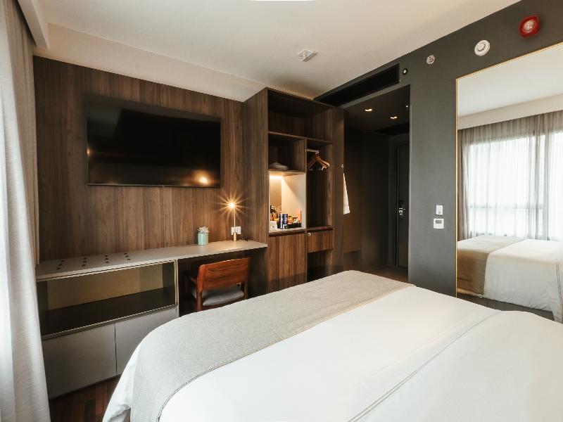 Qoya Hotel Sao Paulo Curio Collection By Hilton image