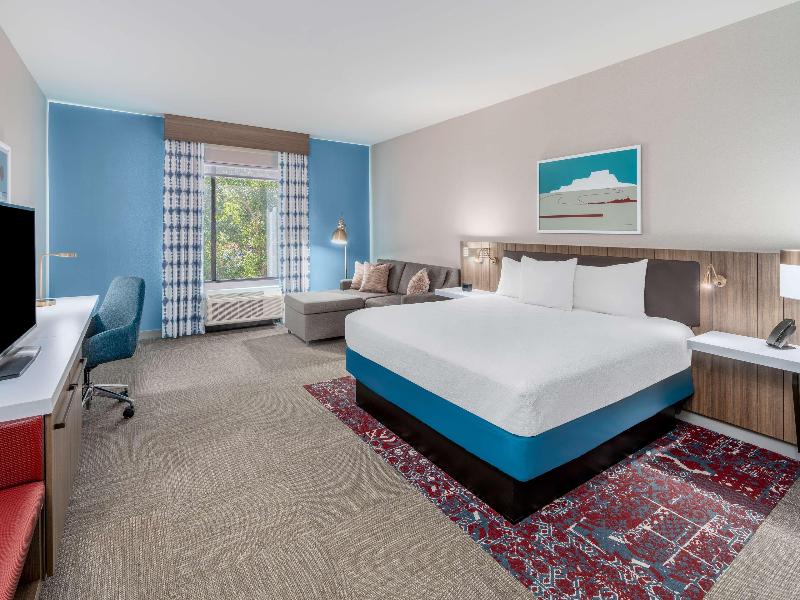 Hilton Garden Inn Trinidad Downtown image