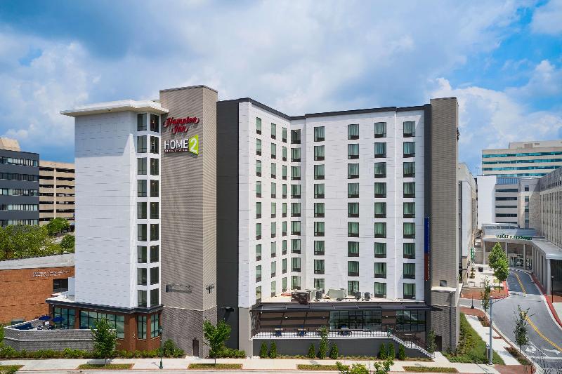 Hampton Inn Towson image