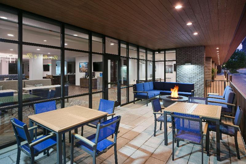 Hampton Inn Towson image