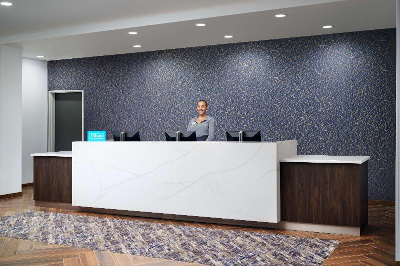 Hampton Inn Towson image