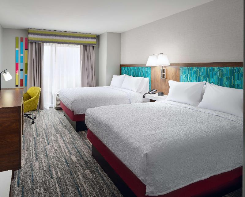 Hampton Inn Towson image