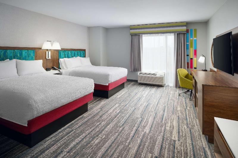 Hampton Inn Towson image