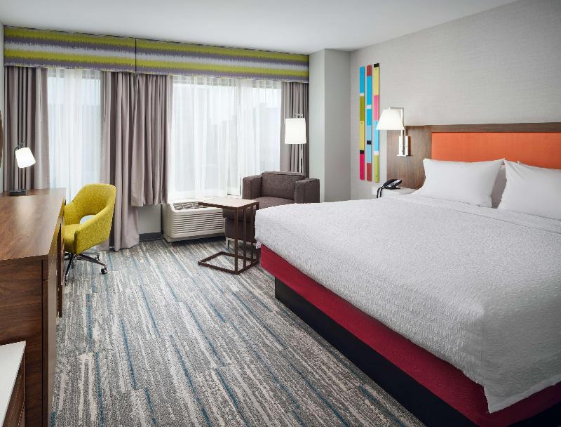 Hampton Inn Towson image