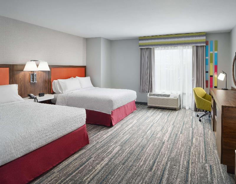 Hampton Inn Towson image