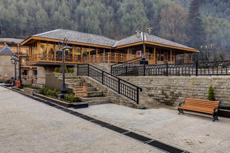 Club Mahindra Janjehli Resort image
