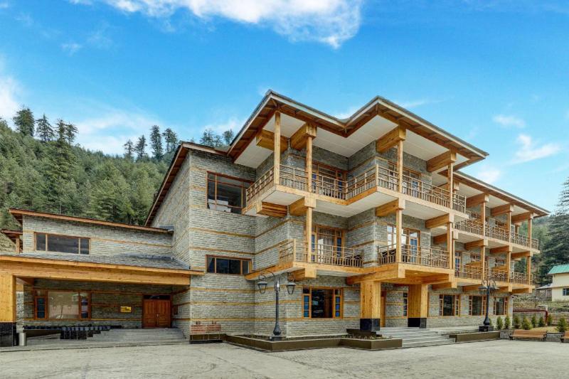Club Mahindra Janjehli Resort image