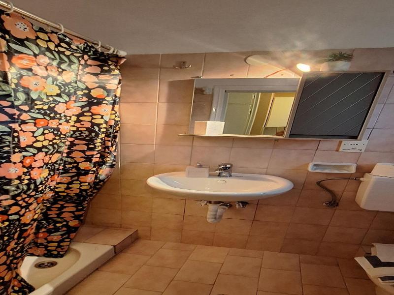 Sausan Hotel image