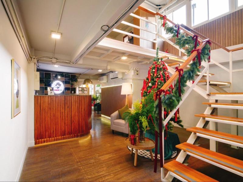 Hotel Papa Bangkok Siriraj image