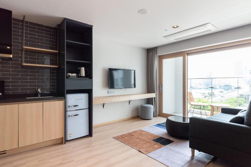 Connect Busan Hotel & Residence image