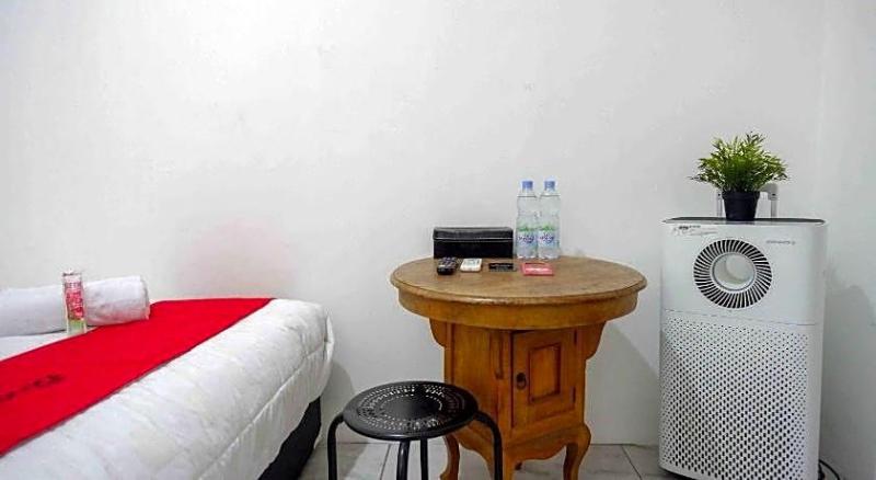 Reddoorz Near Gor Jatidiri Semarang image
