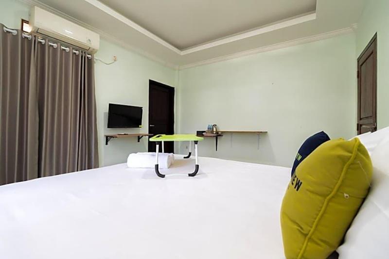 Urbanview Hotel Kampung Istal Megamendung Puncak image