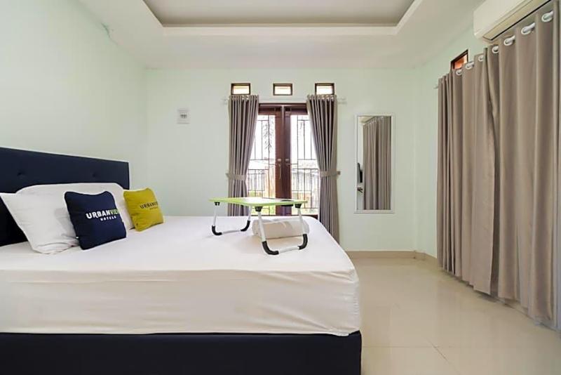 Urbanview Hotel Kampung Istal Megamendung Puncak image