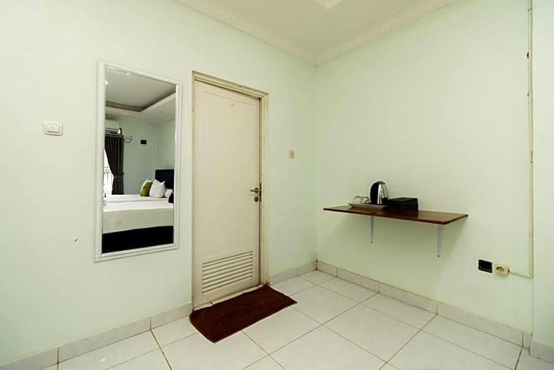 Urbanview Hotel Kampung Istal Megamendung Puncak image
