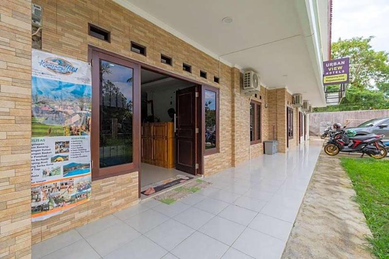Urbanview Hotel Kampung Istal Megamendung Puncak image