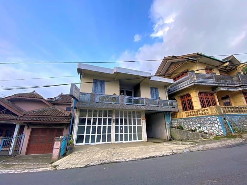 Homestay Srikandi Syariah Dieng Redpartner image