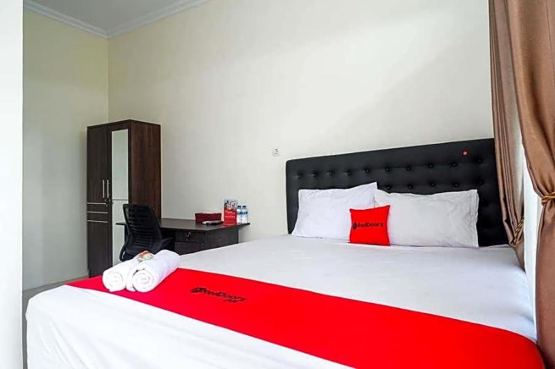 Reddoorz Syariah Near Rs Hermina Yogyakarta image
