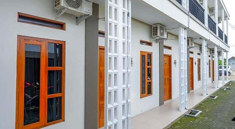 Reddoorz Syariah Near Rs Hermina Yogyakarta image