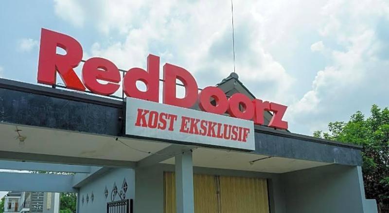 Reddoorz Syariah Near Rs Hermina Yogyakarta image