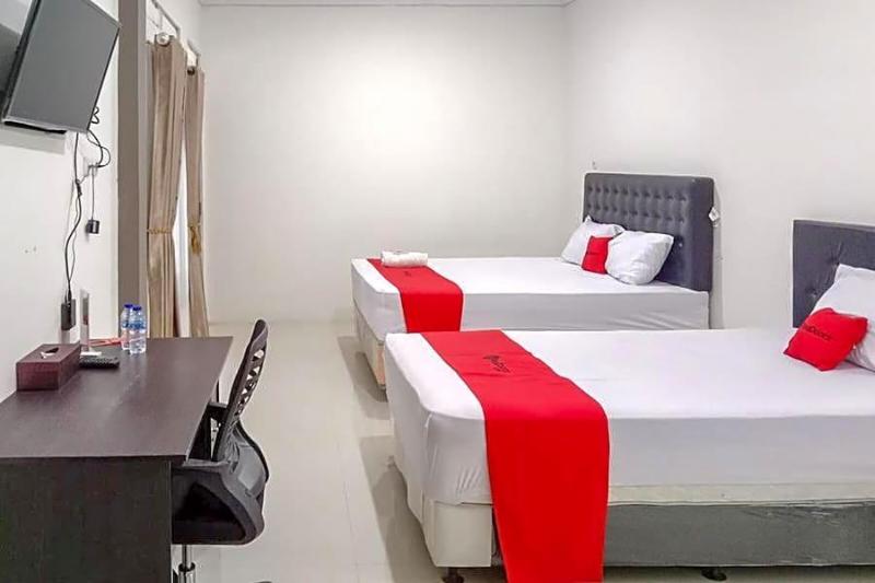Reddoorz Syariah Near Rs Hermina Yogyakarta image