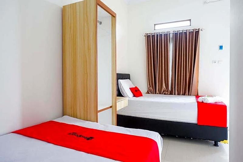 Reddoorz Syariah Near Rs Hermina Yogyakarta image