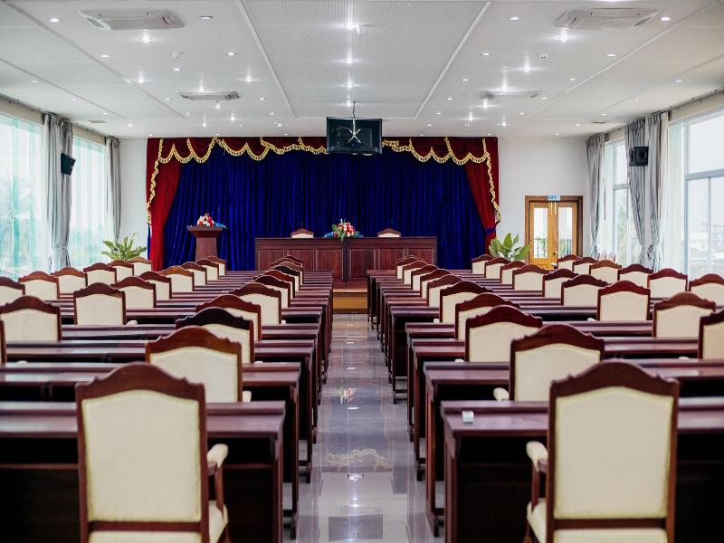 Sisombat Plaza Hotel image