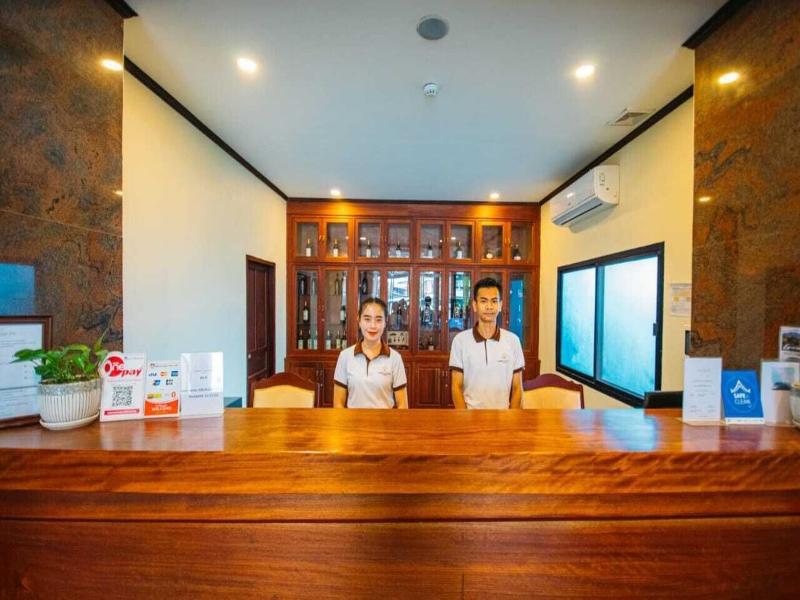 Sisombat Plaza Hotel image